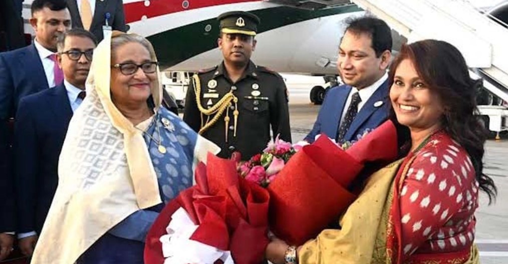 কাতার পৌঁছেছেন প্রধানমন্ত্রী