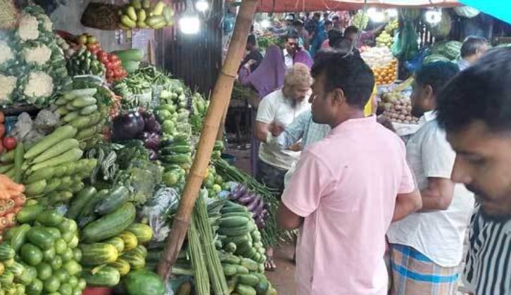 গরমে সবজির দাম আরও বেড়েছে