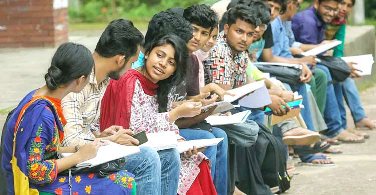 প্রাণবন্ত ক্যাম্পাসে এখন গবেষণায় জোর