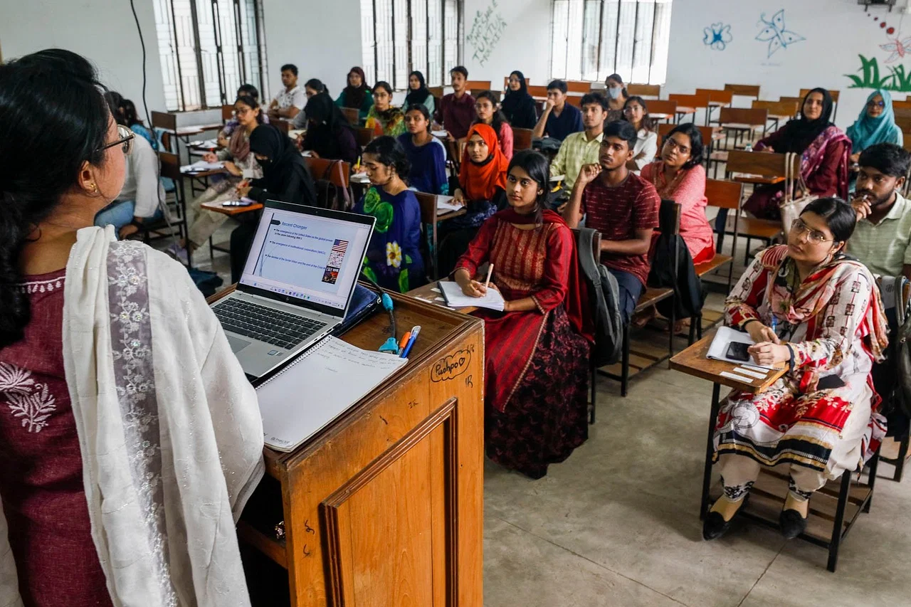 সফলতার সঙ্গে লেখাপড়ার সম্পর্ক কতটুকু