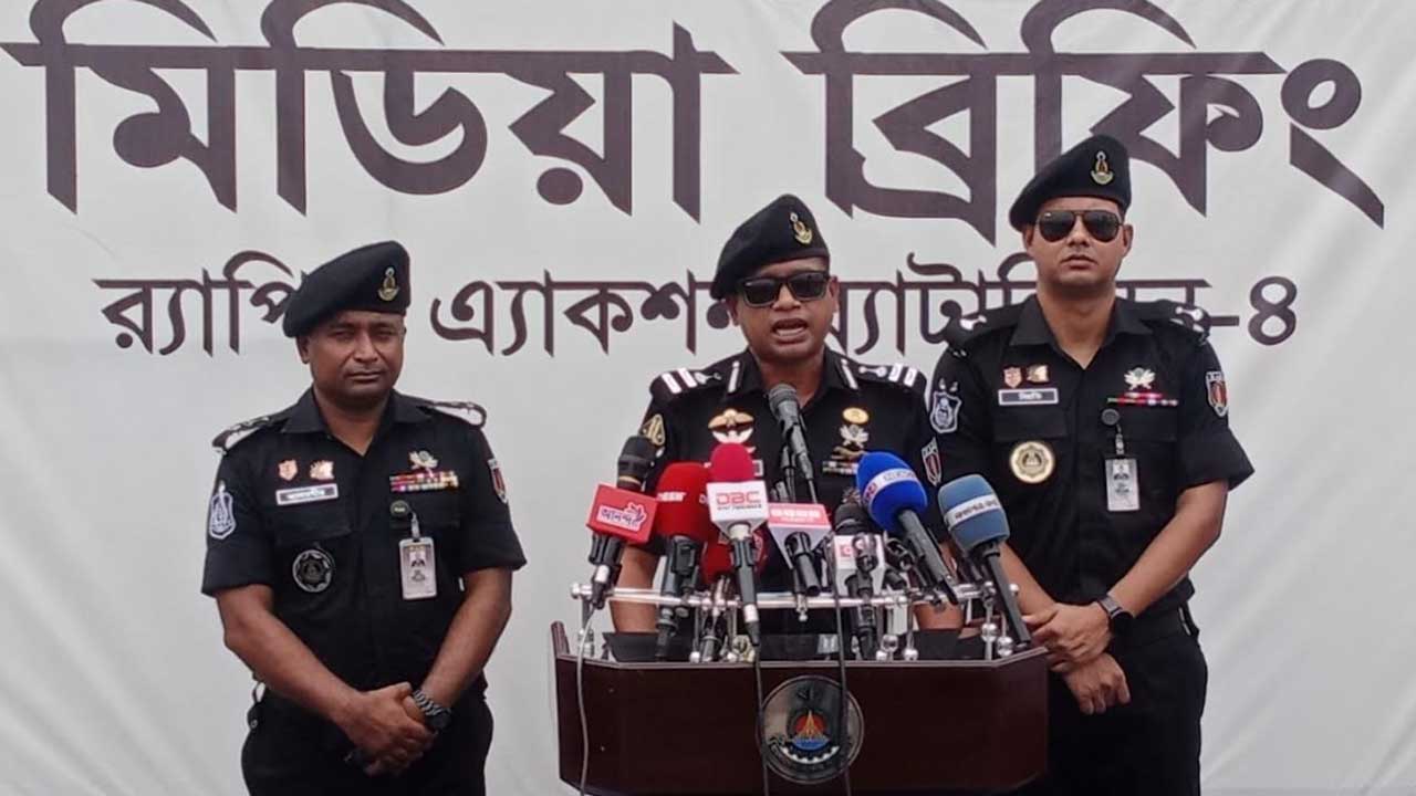 পশুর হাটকেন্দ্রীক চাঁদাবাজি করলে কঠোর ব্যবস্থা