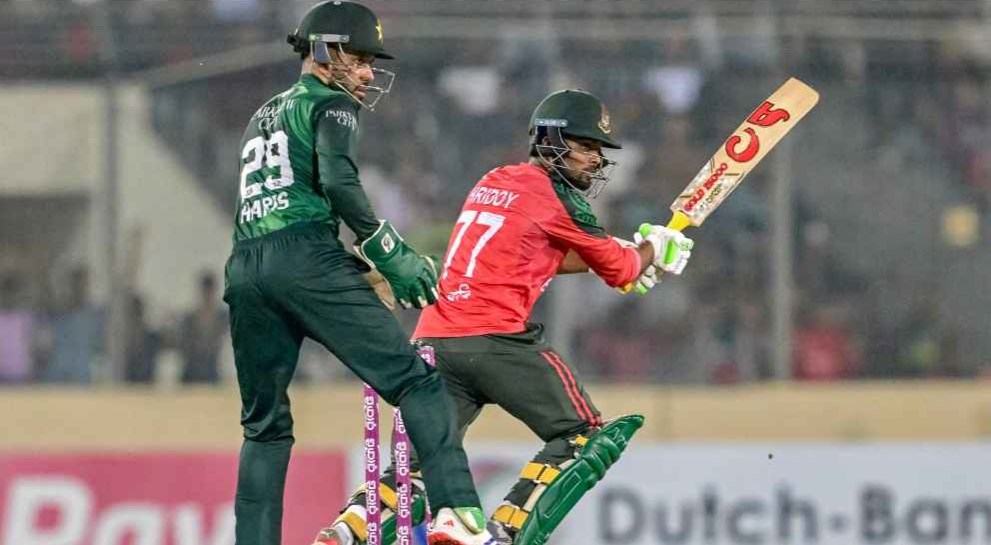 বাংলাদেশের কাছে পাত্তাই পেল না পাকিস্তান