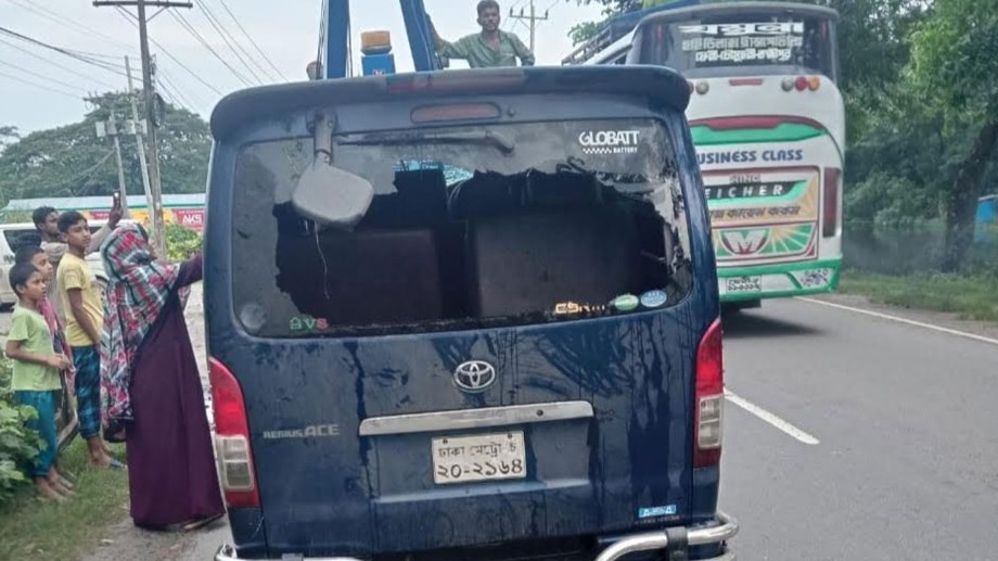 ওমানফেরত প্রবাসীকে আনতে গিয়ে একই পরিবারের ৭ জন নিহত