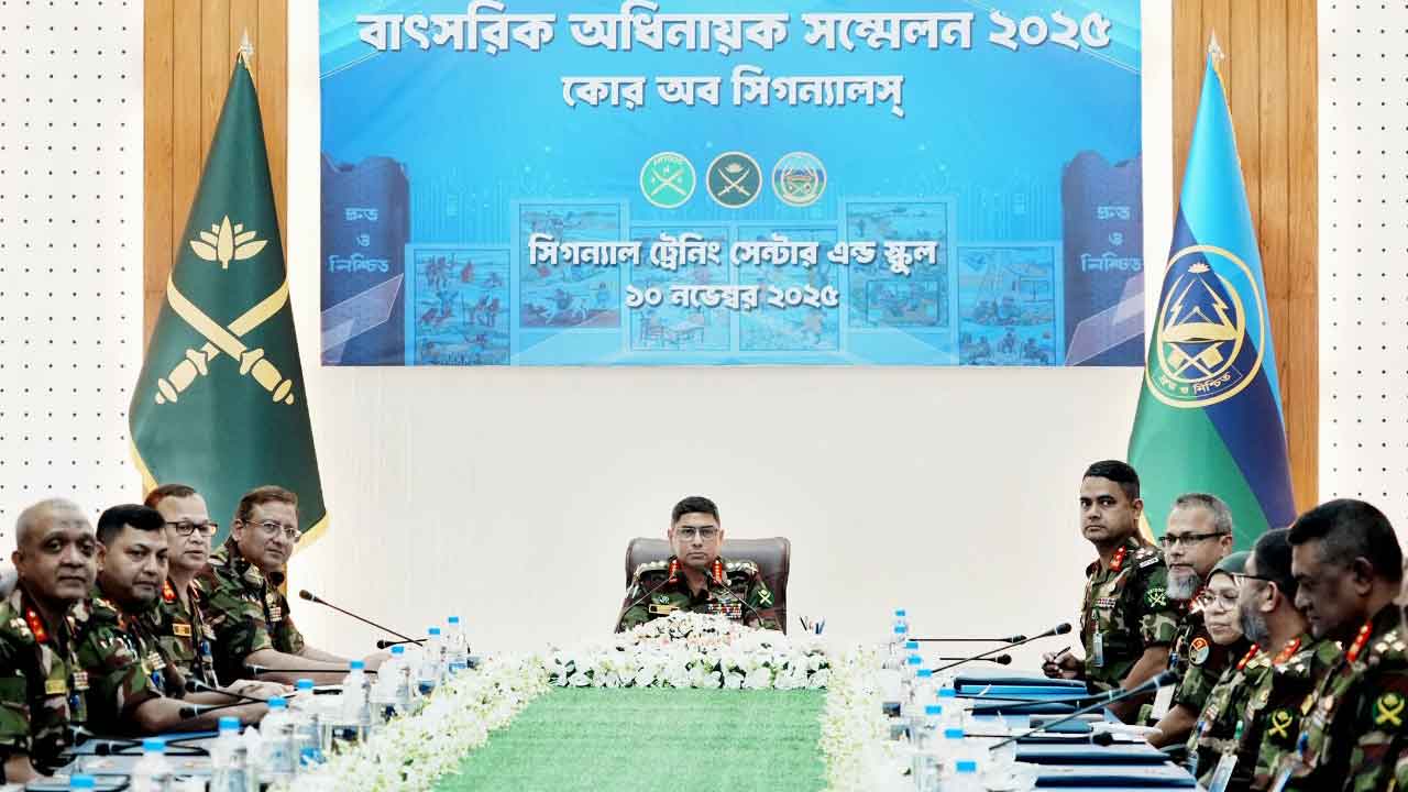 দেশ গঠনে কোর অব সিগন্যালসের ভূমিকা অব্যাহত থাকবে : সেনাবাহিনী প্রধান