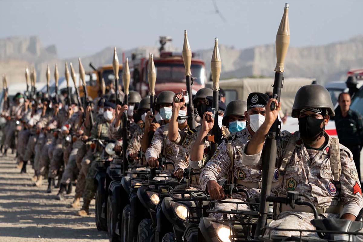 যুদ্ধের জন্য প্রস্তুত ইরান