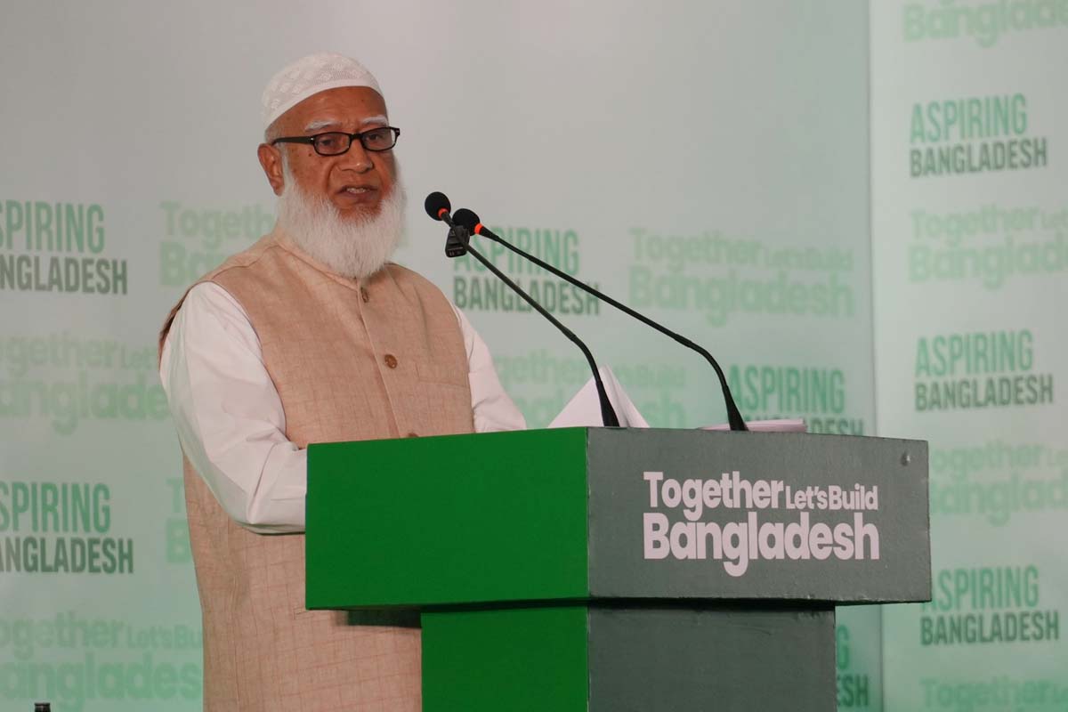 গণতান্ত্রিক রূপান্তরের সন্ধিক্ষণে বাংলাদেশ দাঁড়িয়ে আছে: জামায়াত আমির