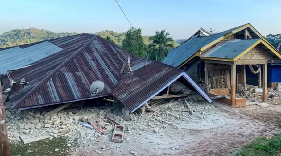 একদিনে দুই শক্তিশালী ভূমিকম্প, ইন্দোনেশিয়ায় মৃতের সংখ্যা বেড়ে ৪৭