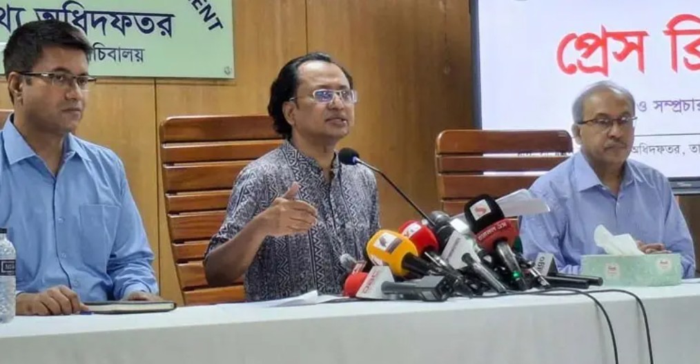 খুব শিগগিরই কমবে লোডশেডিং: প্রধানমন্ত্রীর তথ্য উপদেষ্টা