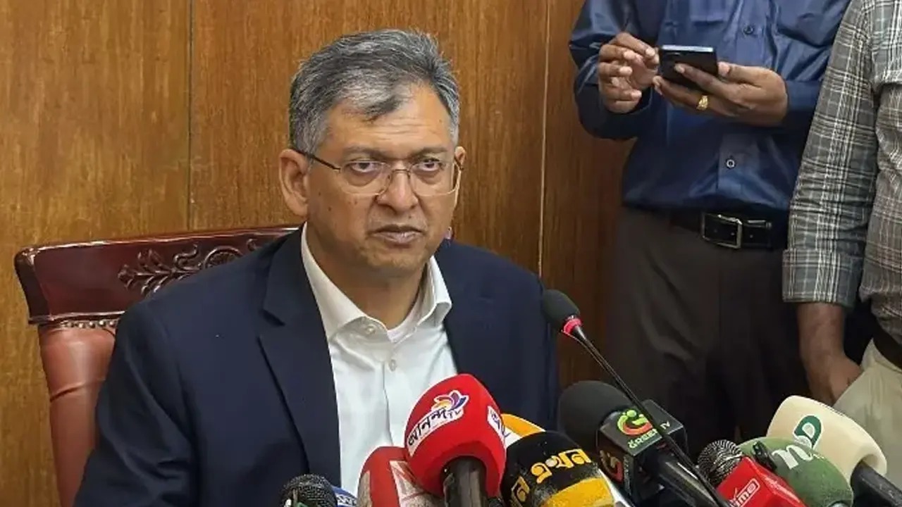 ৭ জনের ফাঁসির রায়ের প্রতিক্রিয়ায় একটি ককটেল বিস্ফোরণ বড় বিষয় নয়: স্বরাষ্ট্রমন্ত্রী