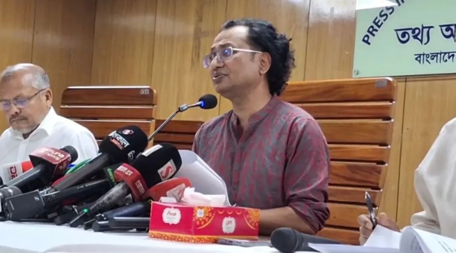 এলপিজির সংকট নেই, মজুতদারি করলে ব্যবস্থা নেওয়া হবে: প্রধানমন্ত্রীর উপদেষ্টা