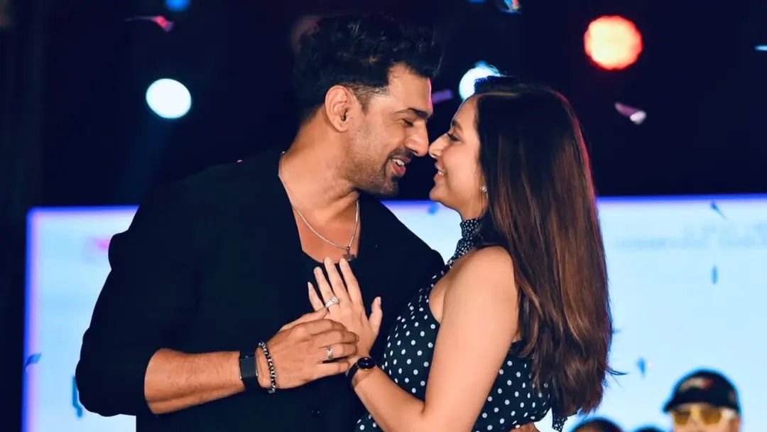 দেব-শুভশ্রীকে ঘিরে নেটদুনিয়ায় আলোচনা, পুরোনো প্রেম নিয়ে কটাক্ষ